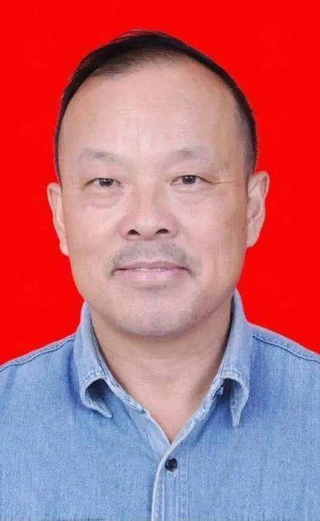诚信经营企业16载,热心公益回报社会的青阳县泥鳅良种场场长詹琪。